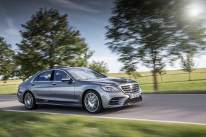 M-Benz優惠禮讚乙式保險加碼送,10月入主S-Class再享星野集團頂級溫泉饗宴!