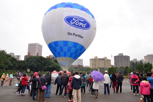 福特跨年祈願巨型熱氣球  現身台北最HIGH新年城跨年倒數