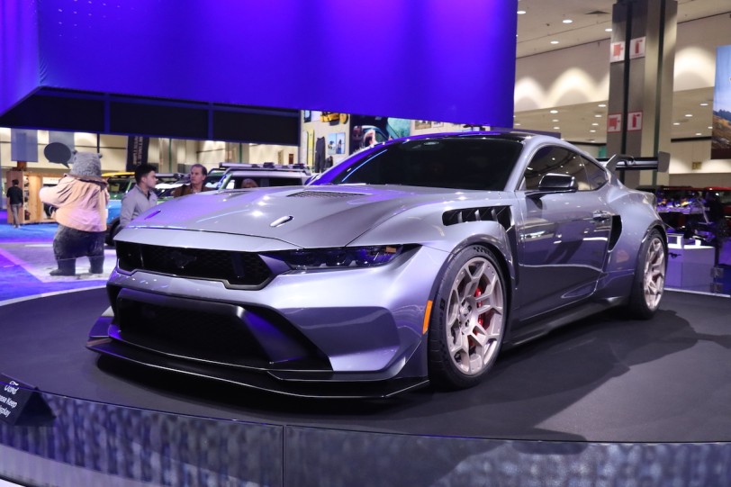 最後純種野馬家族全線到齊!Ford Mustang GT、GT/CS、 Dark House 與 GTD 實車直擊!