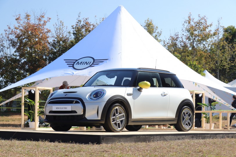 MINI DAY 2021 完美落幕、首度展示 MINI Cooper SE 電動車與限量 5 台MINI Anniversary Edition！