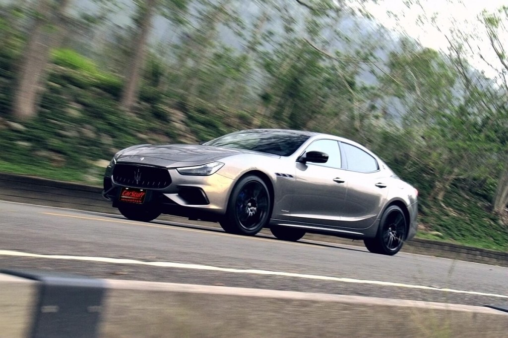 尬電特帶勁！Maserati Ghibli MHEV大展寧靜的力量！