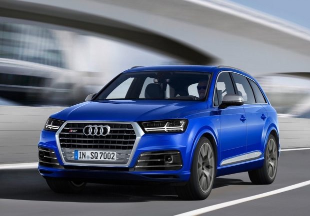 Audi SQ7 TDI與戰鬥機比0~300m加速 誰會贏呢？(內有影片)