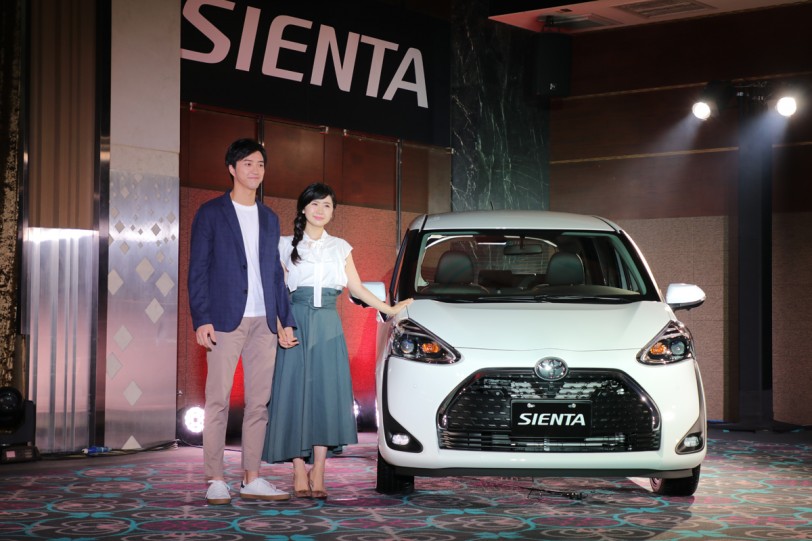 江宏傑、福原愛因愛相聚 小改款Toyota Sienta讓幸福延續