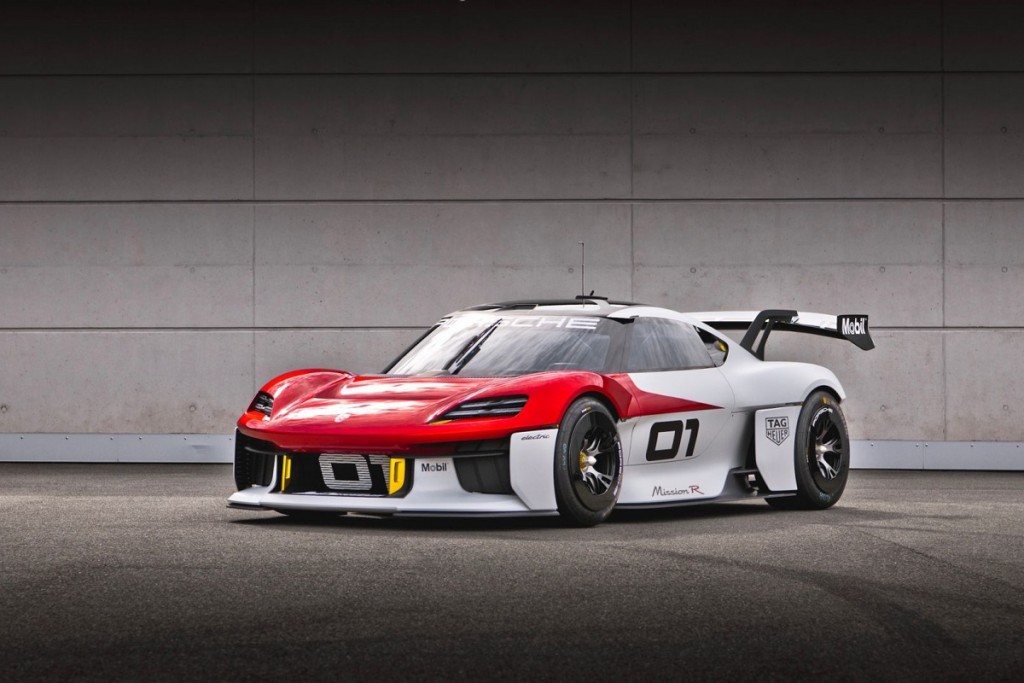 Porsche Mission R創新天然纖維部件和碳纖維籠型結構