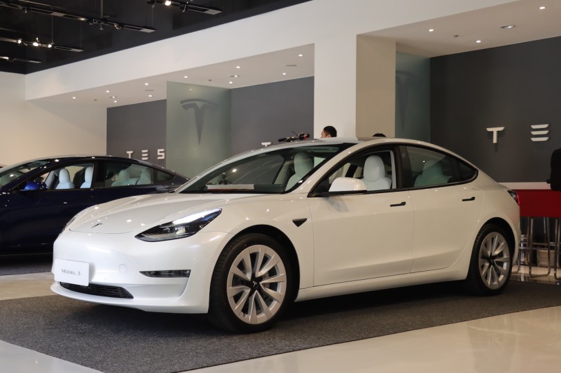 Tesla Model 3 新年式樣官網更新、全車系續航力小幅增加！