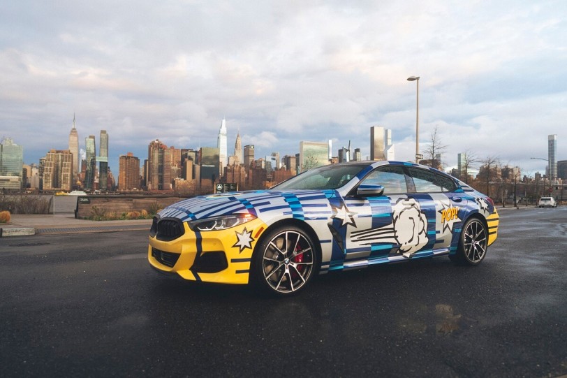 BMW THE 8 X JEFF KOONS在佳士得拍賣會上以475,000美元價格售出