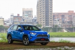 駕馭上質油電休旅不需高昂代價,2019 Toyota RAV4 2.5 Hybrid 旗艦版