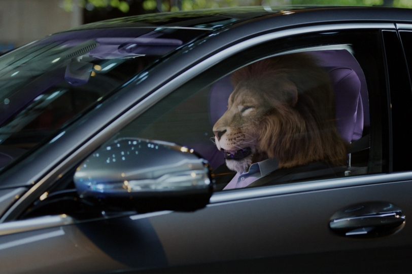 這些年Mercedes-Benz推出的創意廣告！S-Class舒服到獅子變小貓