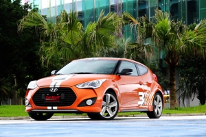 跨界怪傑─Hyundai Veloster Turbo怪，卻很討喜！