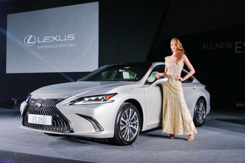 167萬起四車型搶佔 200 萬等級豪華主管房車級距，Lexus ES200/250 第七代大改款蛻變上市！