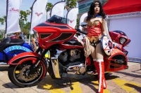 Indian & Victory Motorcycles,史無前例榮耀變身超級英雄專車,與DC漫畫超級英雄創造世界紀錄