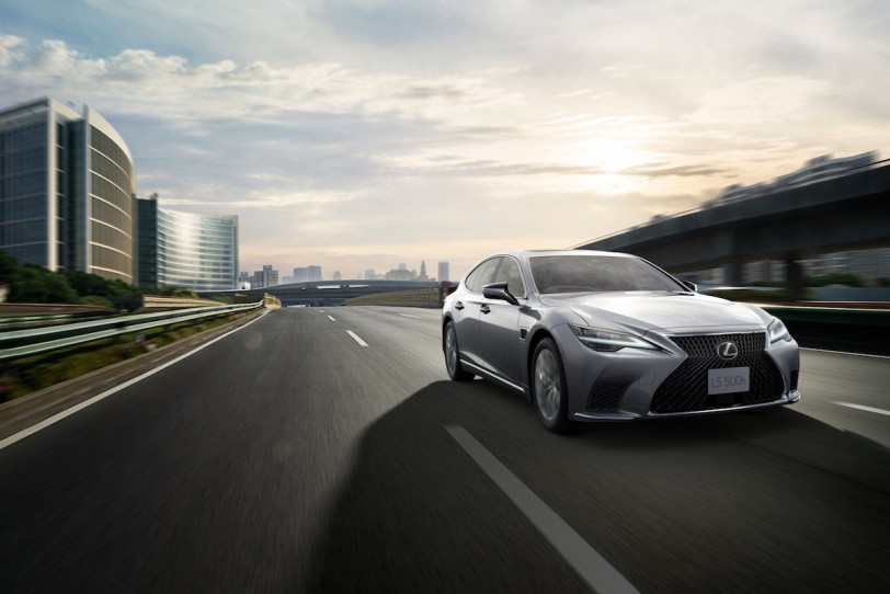 Lexus Teammate Advance Drive 更聰明、車內主機控制升級，Lexus LS 日規新年式樣發表