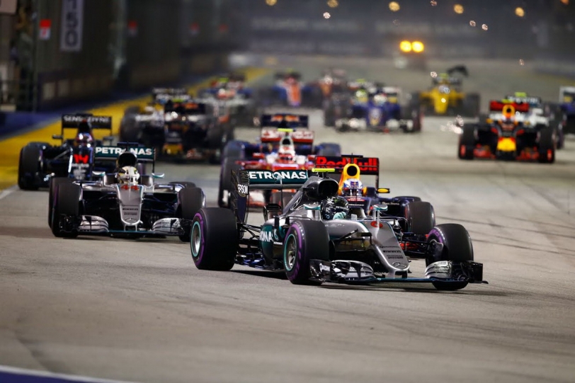 銀箭雙雄戰火方興未艾，Nico Rosberg連三勝奪回車手積分第一