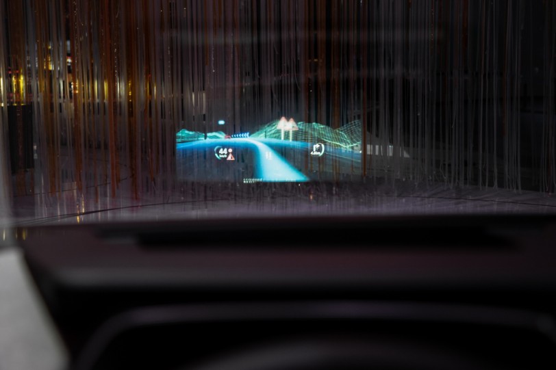 2020 CES：Audi聯手三星電子開發3D混合實境HUD抬頭顯示器