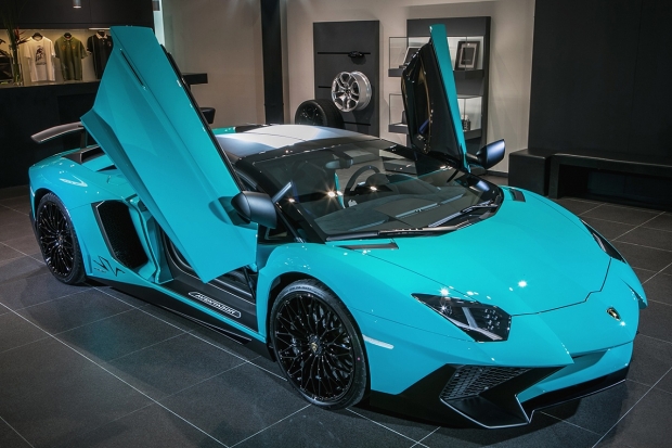 Lamborghini Aventador LP 750-4 Superveloce Roadster首現台灣