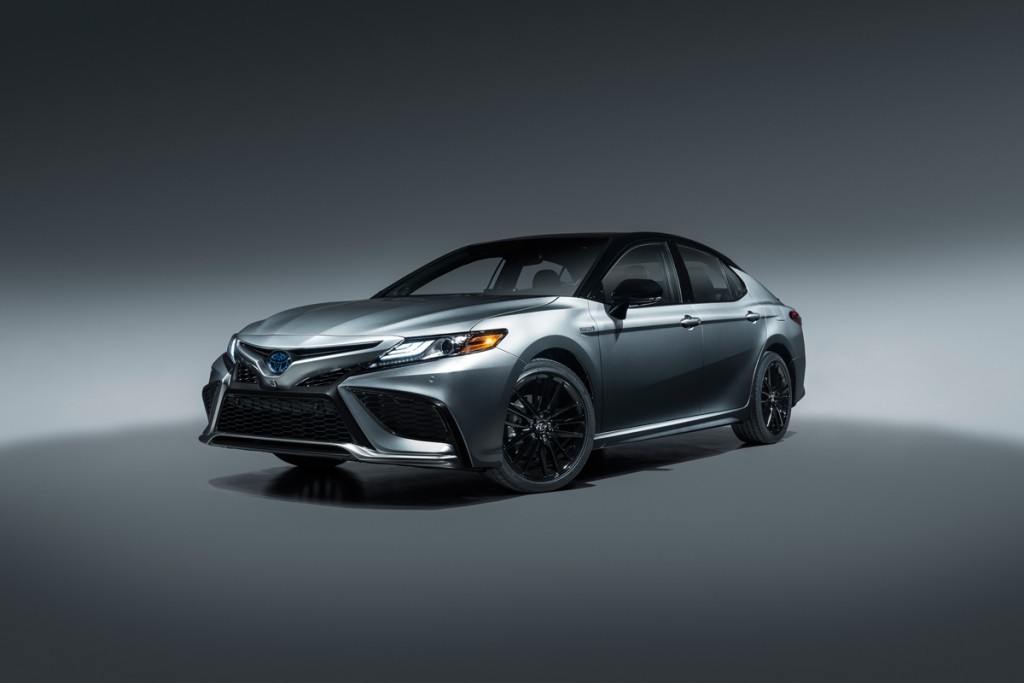 Toyota半自動駕駛技術升級 小改款Camry會自動超車