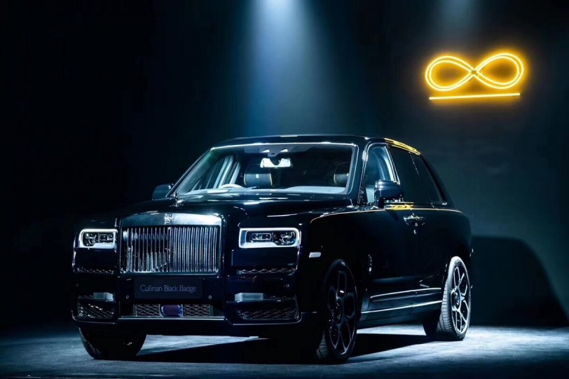Rolls-Royce Black Badge家族齊聚!Cullinan Black Badge大中華區深圳精彩亮相