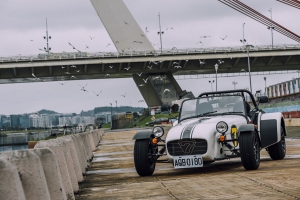 不想在競技中輸掉的DNA，試駕Caterham Roadsport 120 Superlight