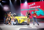 雙動力三車型、標配DRIVE WISE 主動安全系統！KIA Stonic 69.9 萬起原裝進口上市