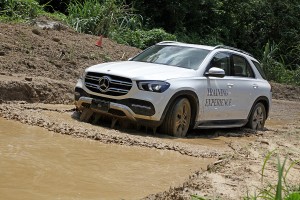 肌肉紳士多了更多科技與豪奢,Mercedes-Benz GLE300d/350d 4MATIC 台中淺嚐試駕