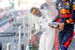 Lewis Hamilton三刷紀錄當今F1最狂車手,F1日本站Mercedes-AMG Petronas Motorsport再度擴大領先差距
