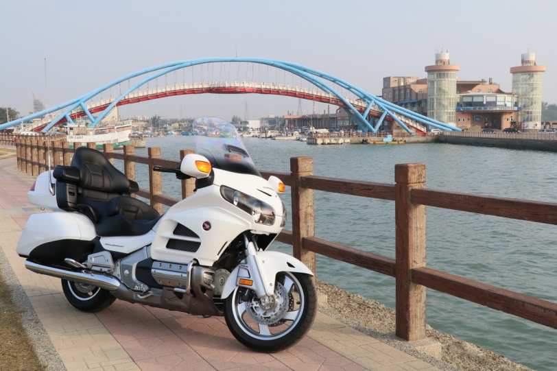 旅行霸王誰與爭鋒，Honda Goldwing 1800試駕報導