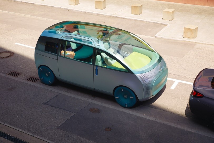 藉由MINI Vision Urbanaut實車亮相，了解MINI的未來麵包車