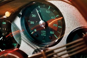 Porsche競速標誌性設計元件「中置轉速錶」的由來