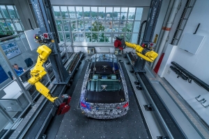 BMW下一代五系列的生產線 將率先使用自動化光學測量技術(順便偷喵下世代5 Series)