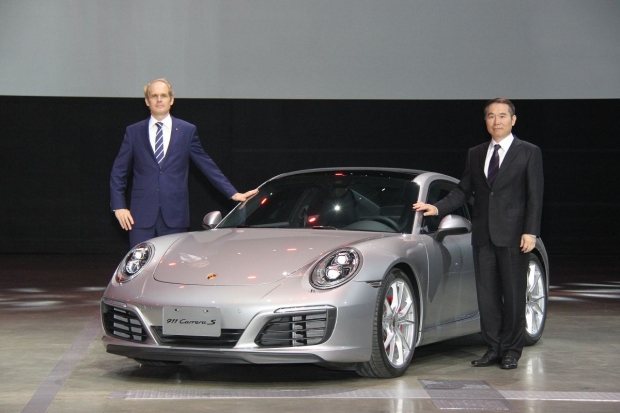 初代901助陣，唯有911能超越911！新一代Porsche 911正式在台上市