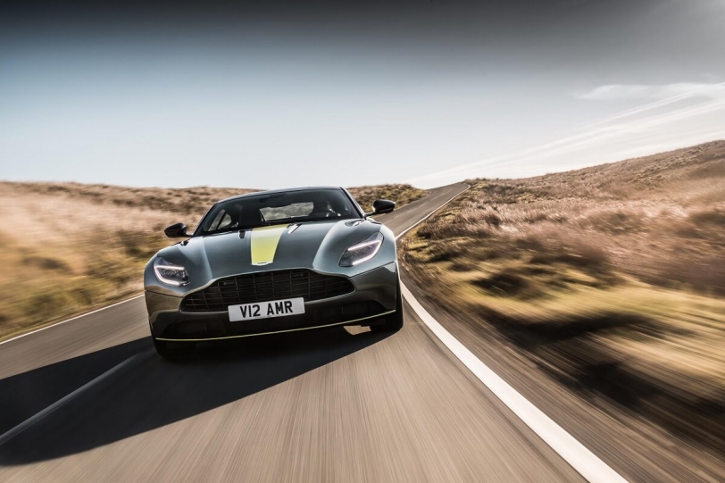 優雅紳士也能肆意馳騁賽道!Aston Martin推出DB11 AMR(內有影片)
