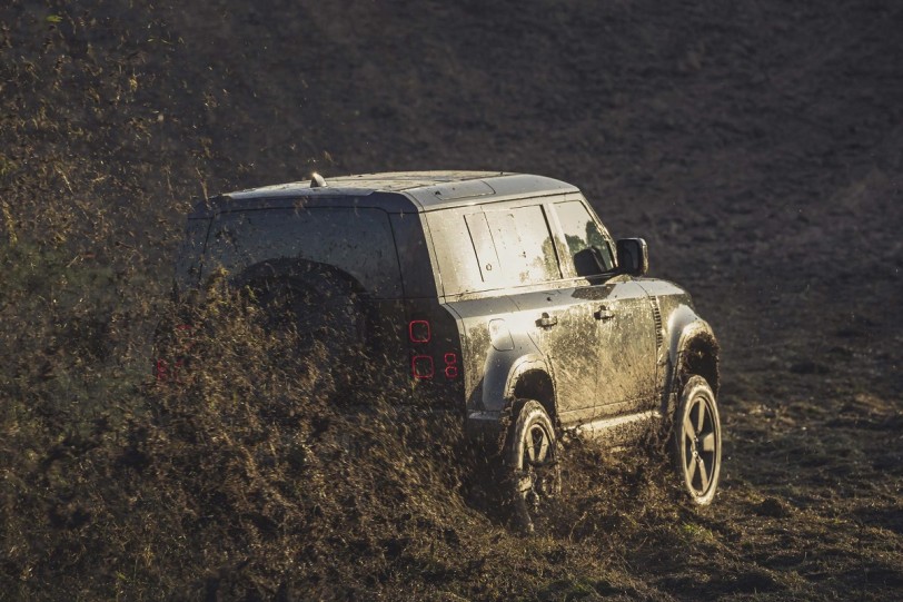 「生死有時！」Land Rover New Defender將與007一起出生入死(內有影片)