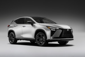 全新大改款LEXUS NX提升混合動力與插電式性能、精緻設計與車內體驗