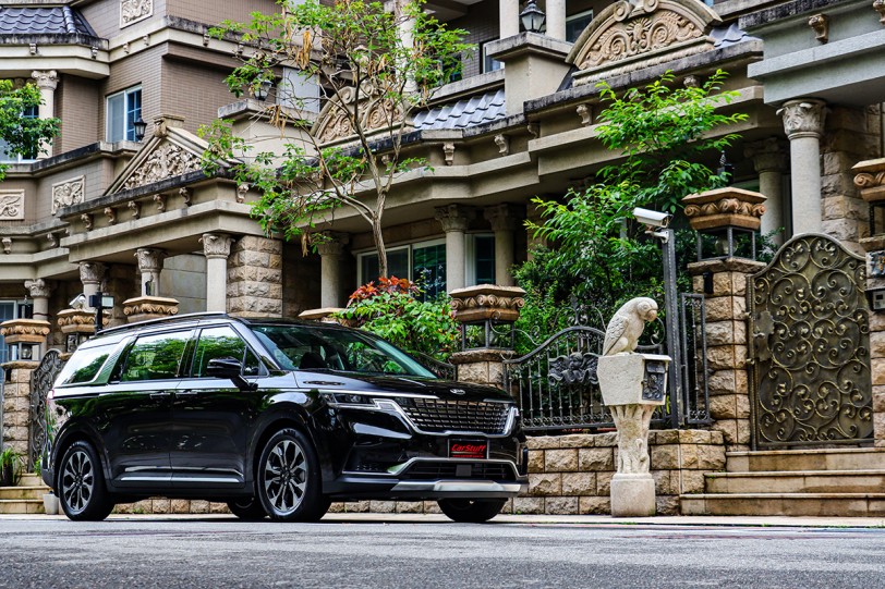 締造 MPV 新移動價值，2021 KIA Carnival 2.2 Smartstream D 尊貴七人座