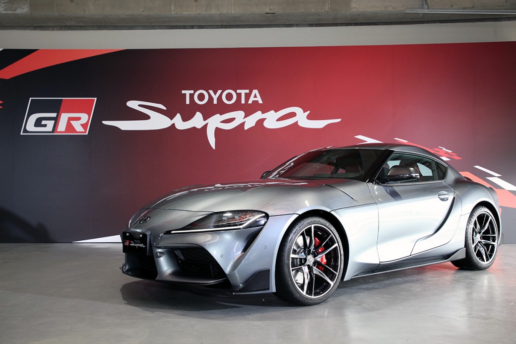 3萬起入主日本傳奇跑車 Toyota Gr Supra 2 0 3 0 Turbo 雙動力 三規格正式在台發表 Carstuff 人車事