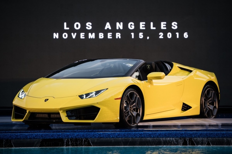 Lambo新家族成員Huracan RWD Spyder報到!(內有影片)