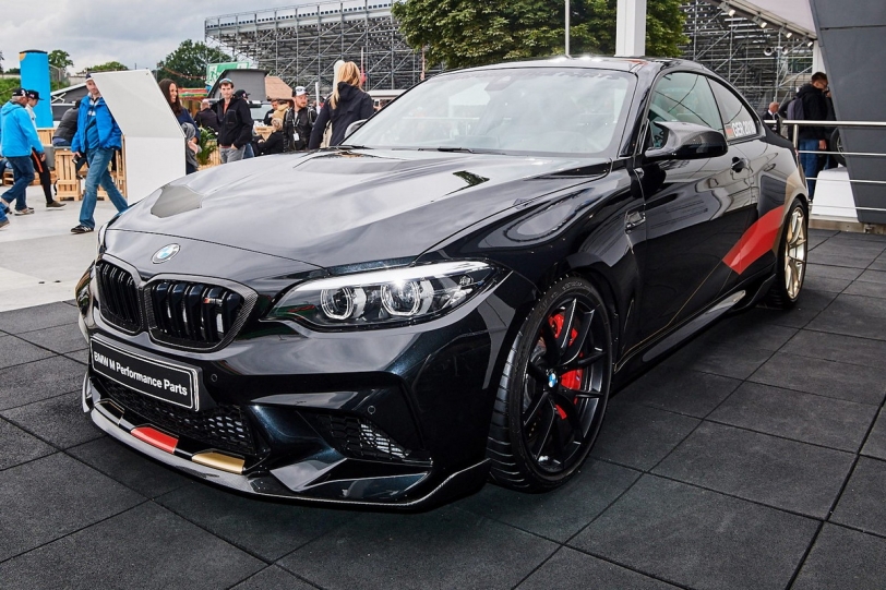 搭上世足熱，身批國旗配色！BMW M2 Competition德國版展車超吸睛