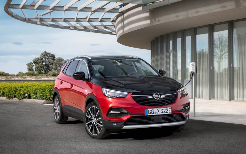 品牌戰略性電氣車型，Opel/Vauxhall Grandland X Hybrid4 PHEV 以 300ps 開啟電能新時代