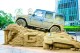 Mercedes-Benz 首度戶外大型裝置藝術： G-Class 沙雕展台現蹤台北 101