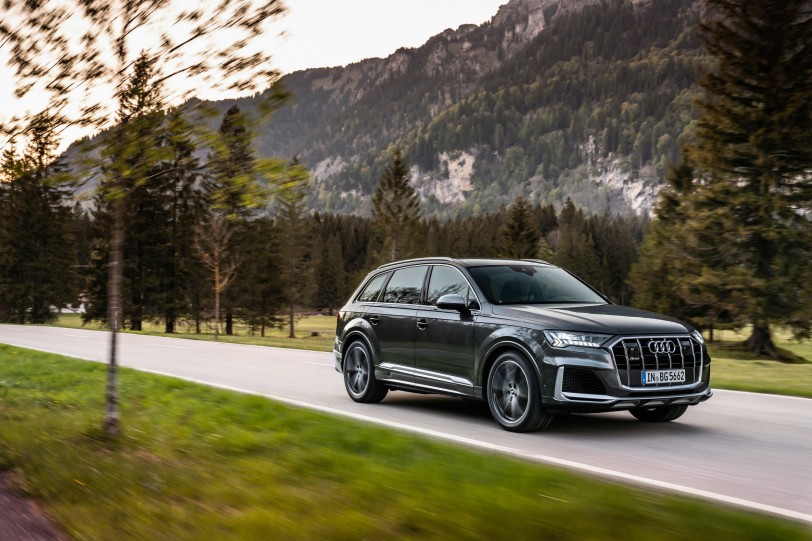 554萬起，高性能運動休旅 Audi SQ7 剽悍勁化上市！