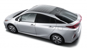 下一代Toyota Prius搭載太陽能充電車頂，美國市場行不通