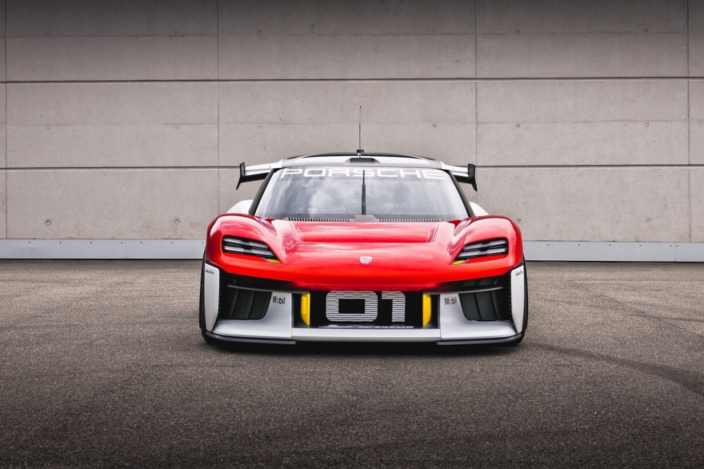 Porsche Mission R創新電動馬達、高端電池和900V高電壓技術