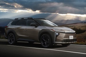 Toyota在日本推出全新bZ4X Touring，專注於駕駛性能與寬敞感