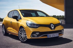 2017年式鋼砲王Renault Clio RS再進化，動力、底盤設定自己選