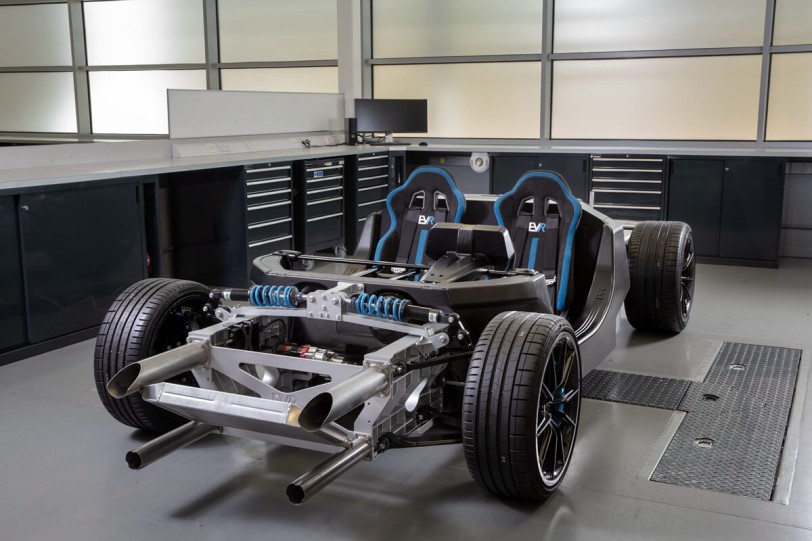 Williams Advanced Engineering推出EVR電動終極超跑模組化平台