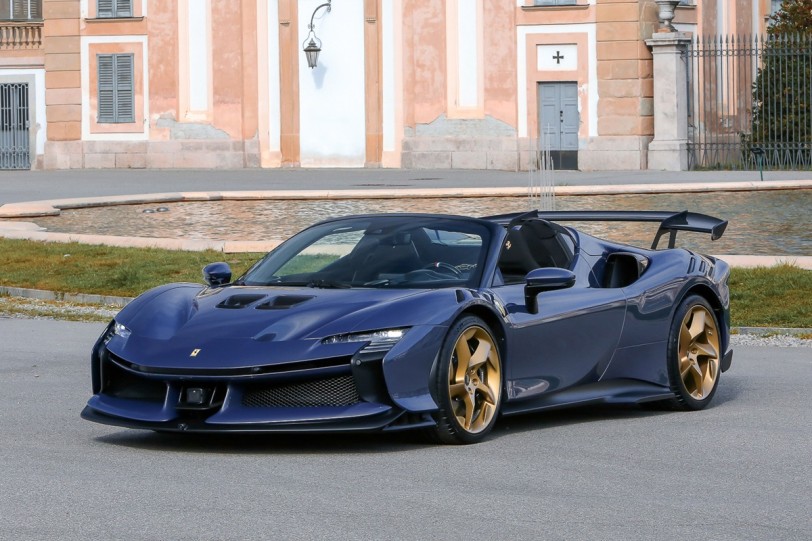 全球首次進行Ferrari SF90 XX Spider公開拍賣,僅行駛100公里!