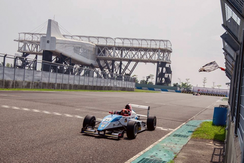 Formula Masters青年冠軍方程式系列賽,Aidan READ連續三回合奪冠