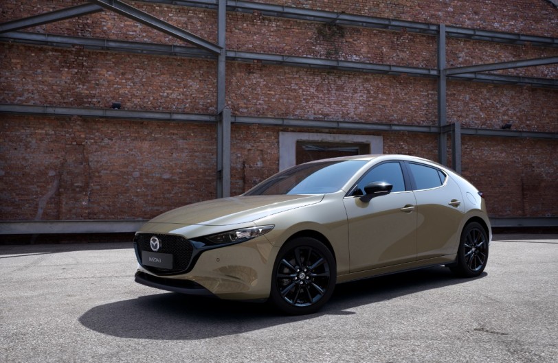 25 年式 MAZDA3/ CX-30/ CX-5 限時升級總值最高 8 萬元 七月入主指定車型最高再享百萬元 0 利率與 5 年原廠保固