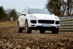 要如何成為一台保時捷? 通過天堂路測驗是必經過程