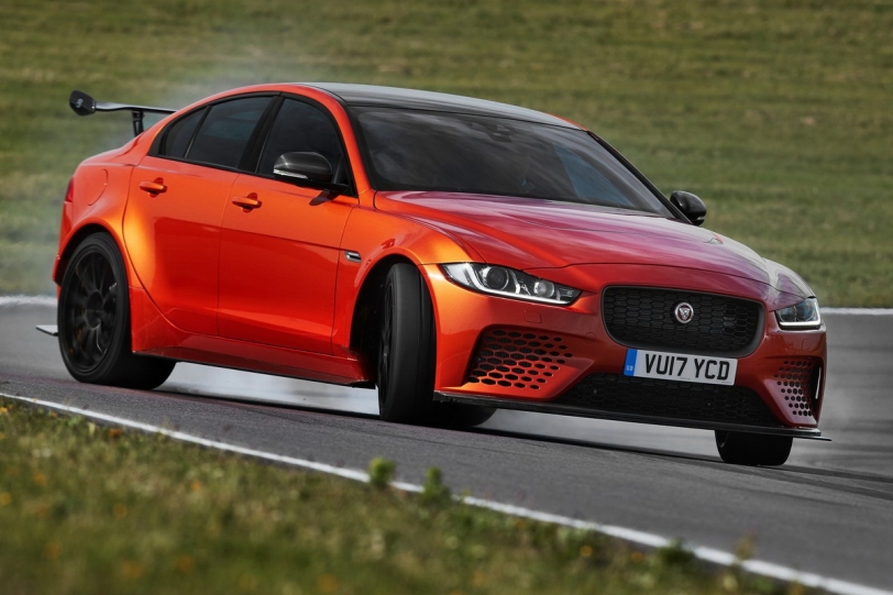 Jaguar XE SV Project 8寫下紐柏林最速四門房車紀錄，比Ferrari   488GTB還要快！